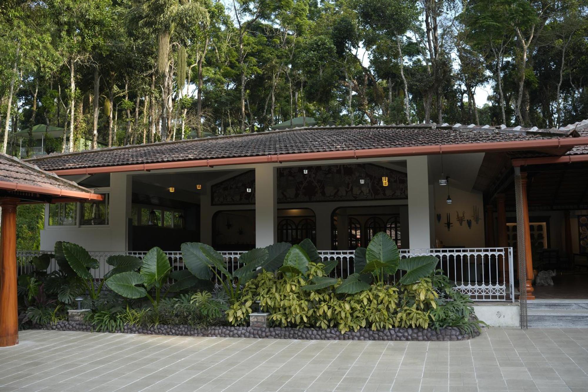 Regenta Resort סאקלשפור מראה חיצוני תמונה