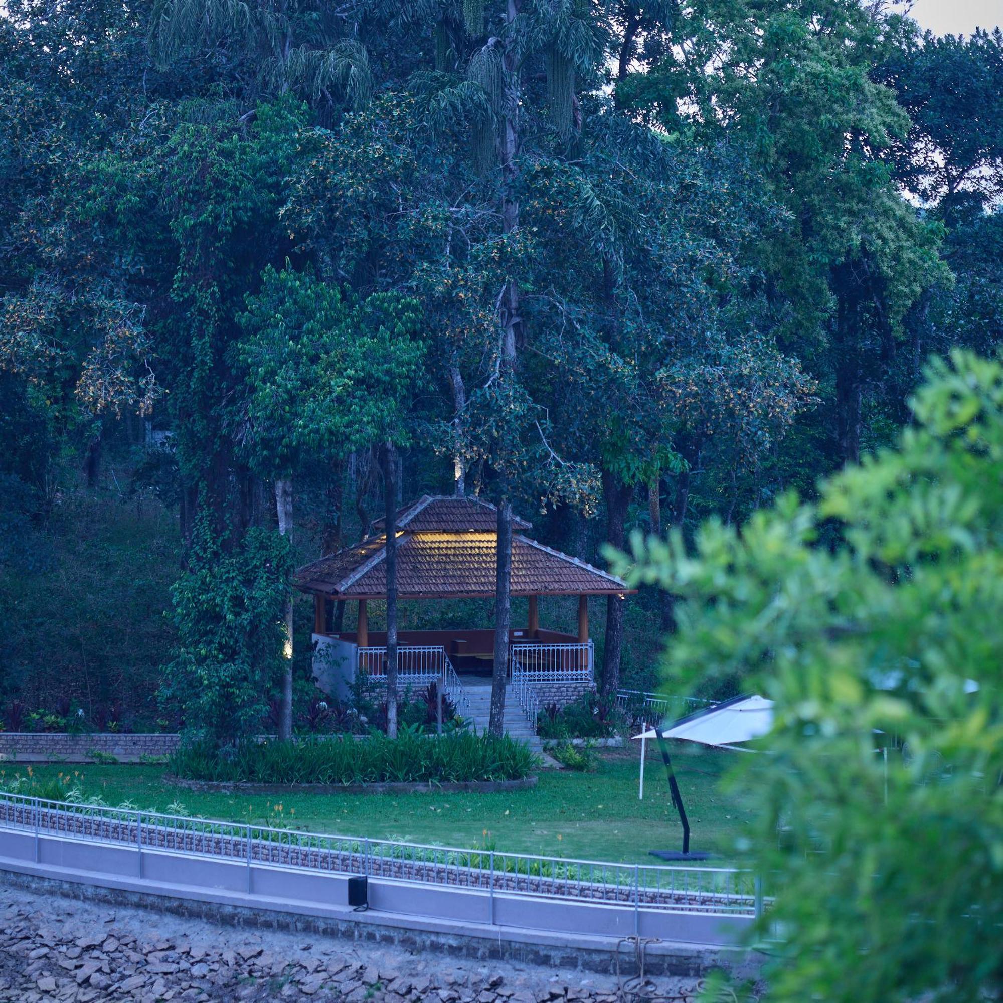 Regenta Resort סאקלשפור מראה חיצוני תמונה