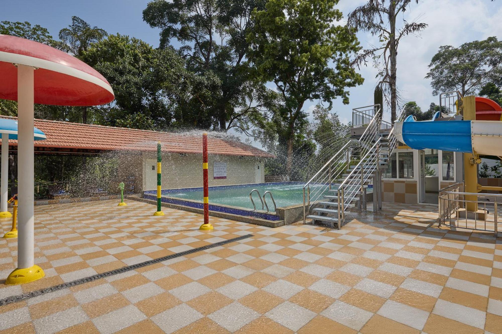Regenta Resort סאקלשפור מראה חיצוני תמונה