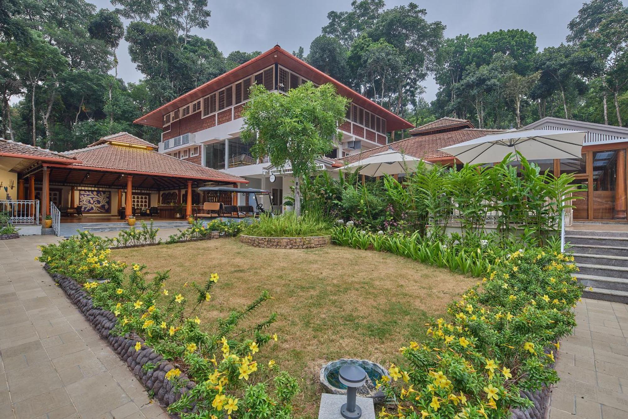 Regenta Resort סאקלשפור מראה חיצוני תמונה
